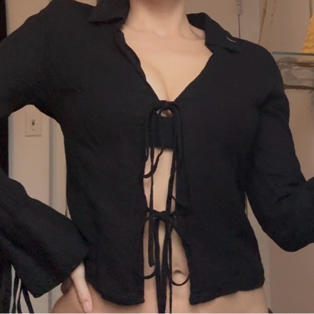 NEW🖤 100% Linen Black Tie-Front Blouse